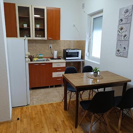 Finesi Apartments 3 Охрид Екстер'єр фото